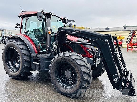 Valtra G135 Active الجرارات