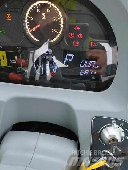 Valtra G135 Aktive الجرارات