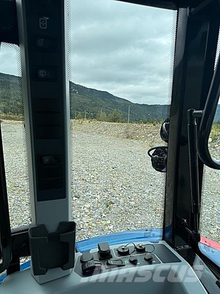 Valtra G135V الجرارات