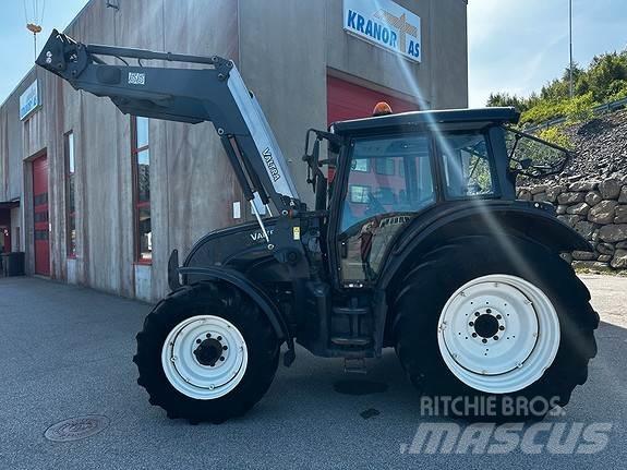 Valtra N 121 الجرارات