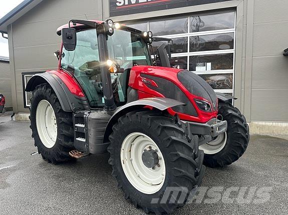 Valtra N 174 VERSU الجرارات