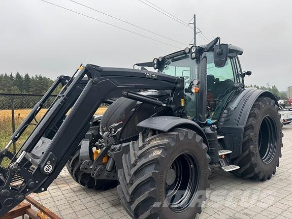 Valtra N 175 الجرارات