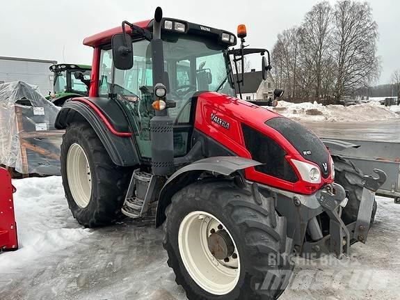 Valtra N103 الجرارات