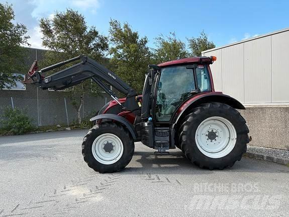 Valtra N114 الجرارات