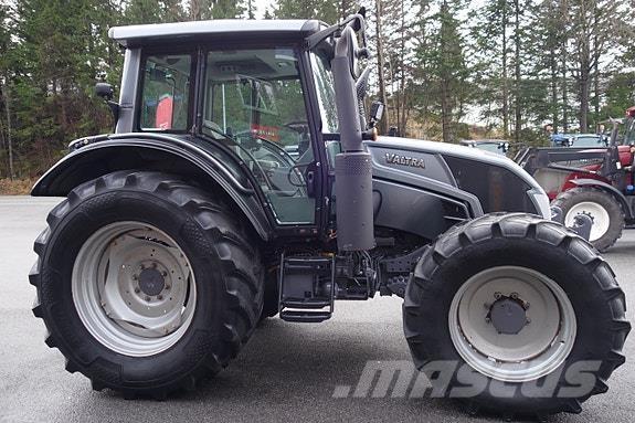 Valtra N123 H5 الجرارات