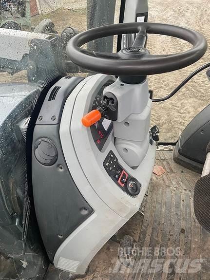 Valtra N134 Active الجرارات