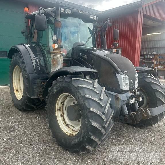 Valtra N163 Direct الجرارات