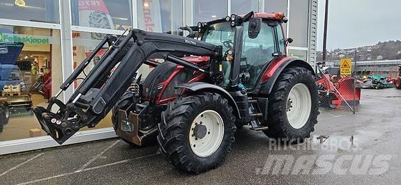 Valtra N174 الجرارات