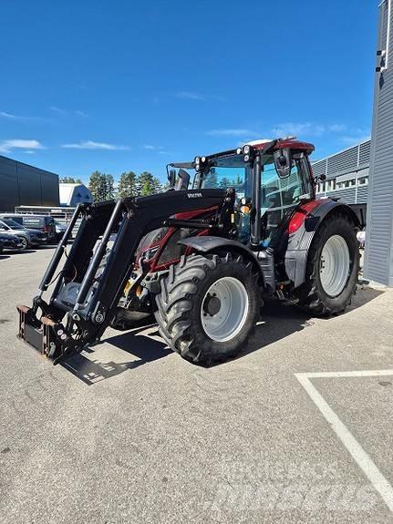 Valtra N174 الجرارات