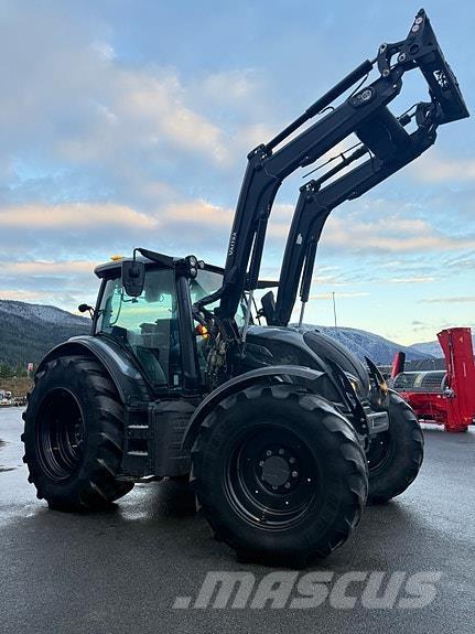 Valtra N174 Direct الجرارات