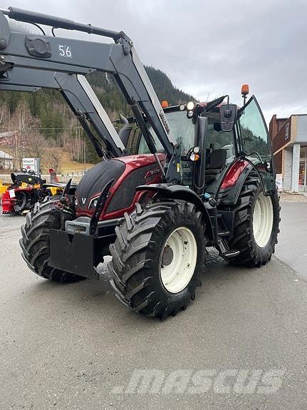 Valtra N174 Versu الجرارات