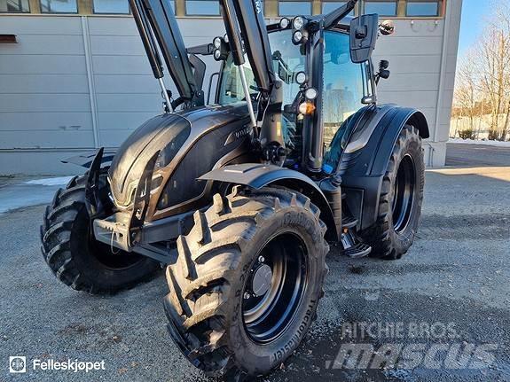 Valtra N175 الجرارات