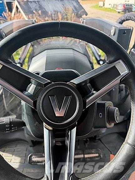 Valtra N175 الجرارات