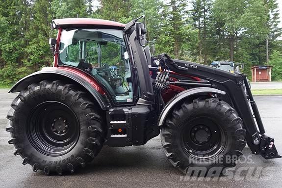 Valtra N175 HiTech الجرارات