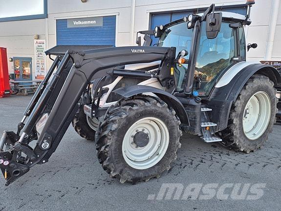 Valtra N175D. الجرارات