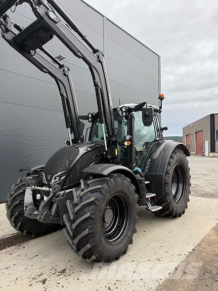 Valtra N175D الجرارات