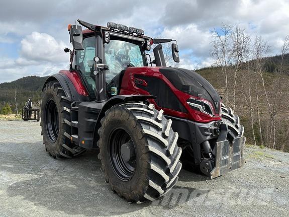 Valtra Q305 الجرارات