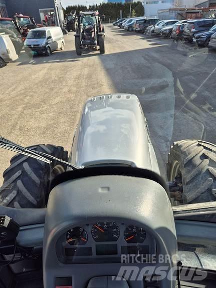 Valtra T 162 الجرارات