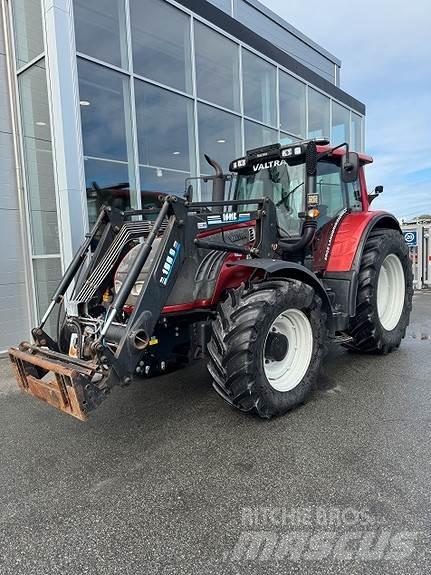 Valtra T-182-VERSU الجرارات