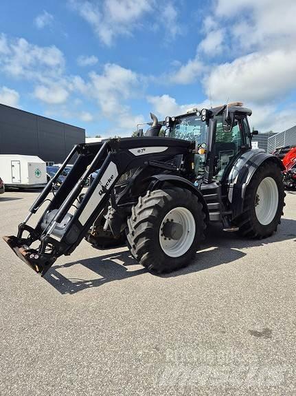 Valtra T 234 Versu الجرارات