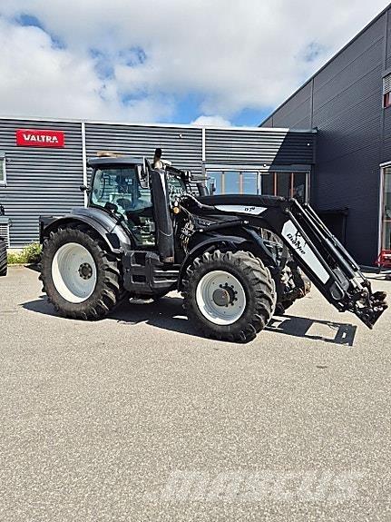 Valtra T 234 Versu الجرارات