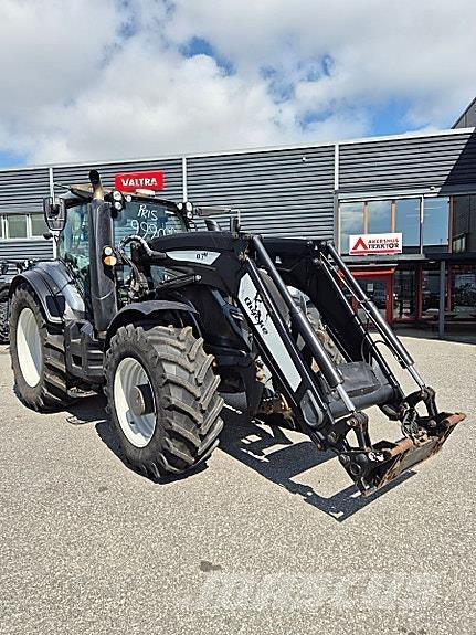 Valtra T 234 Versu الجرارات