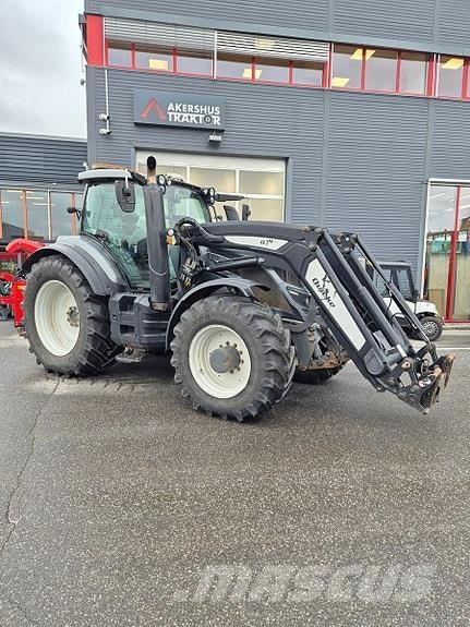 Valtra T 234 Versu الجرارات