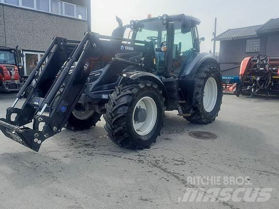 Valtra T174E A الجرارات