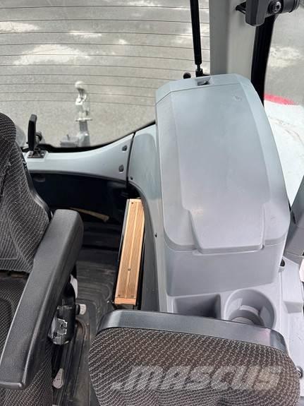 Valtra T174V الجرارات