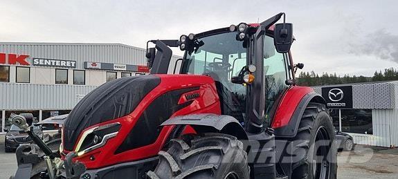 Valtra T175ED الجرارات