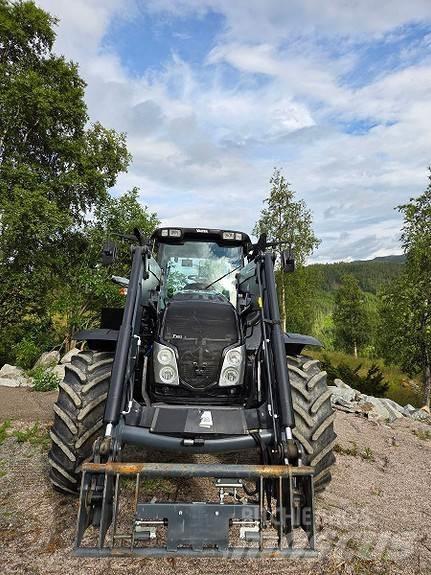 Valtra T193H الجرارات
