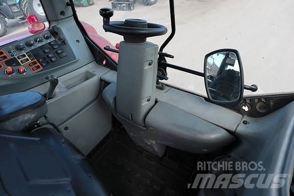Valtra T202 الجرارات