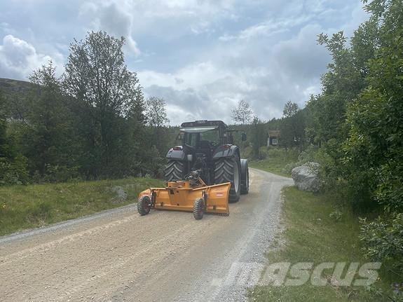 Valtra T203 الجرارات