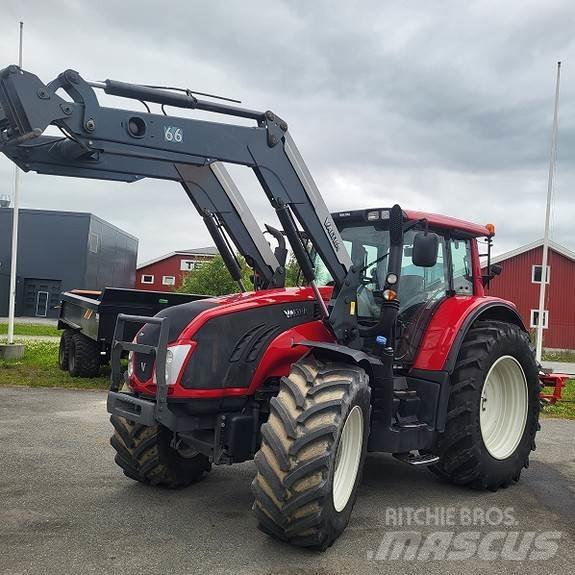 Valtra T213 VERSU الجرارات