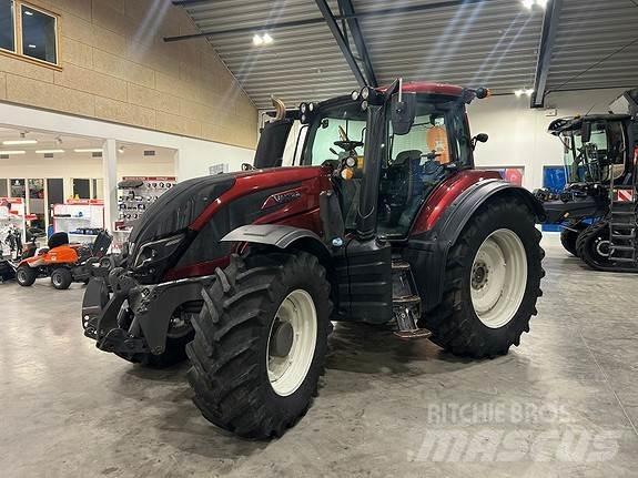 Valtra T234 الجرارات