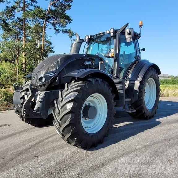 Valtra T234 Direct الجرارات