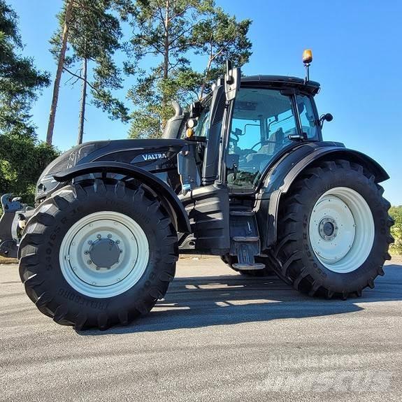 Valtra T234 Direct الجرارات