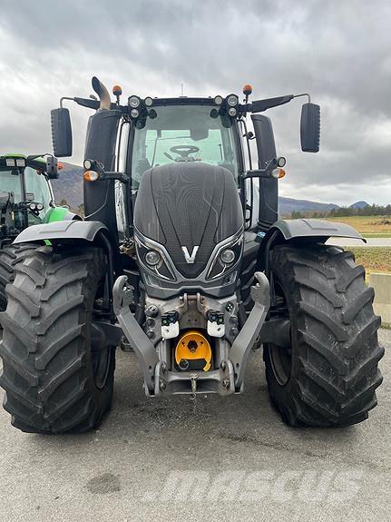 Valtra T234D الجرارات