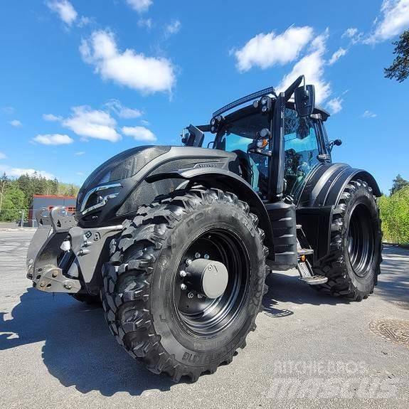 Valtra T235 Direct الجرارات