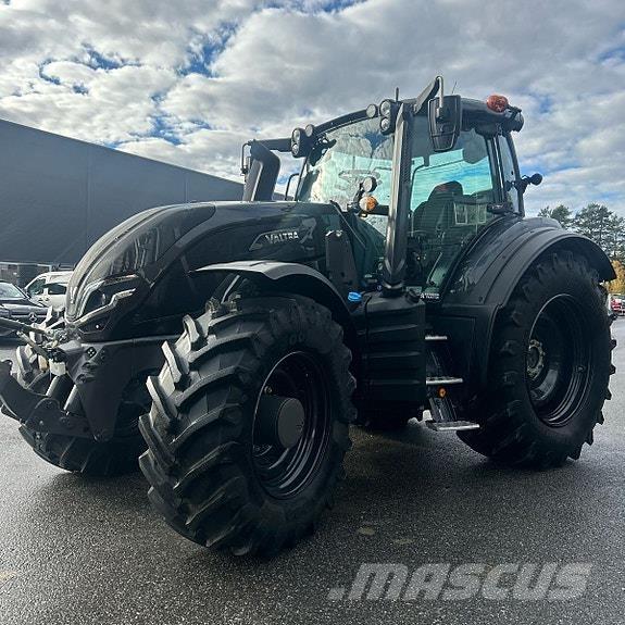 Valtra T235 Direct الجرارات