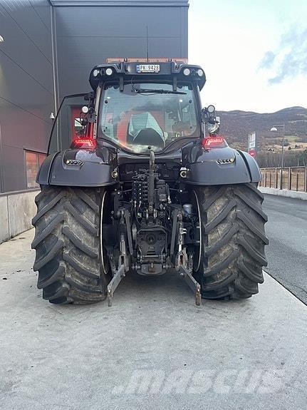 Valtra T235 Direct الجرارات