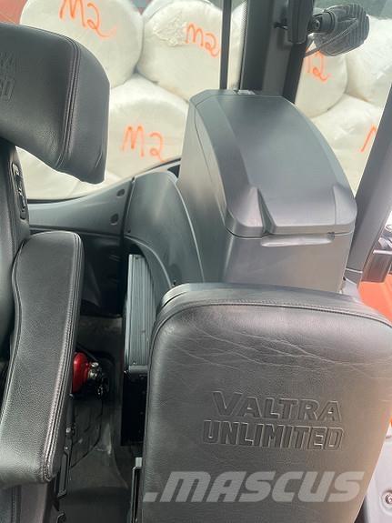 Valtra T235D الجرارات