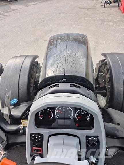 Valtra T254V الجرارات