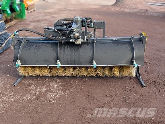 Vama EHA2200L ماكينات الطرق والجليد الأخرى