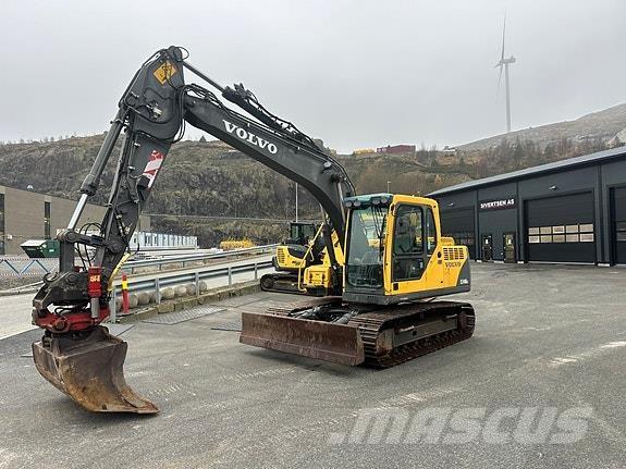 Volvo EC 140 B LC حفارات زحافة