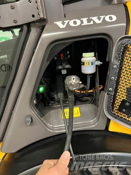 Volvo JL25H لوادر بعجل