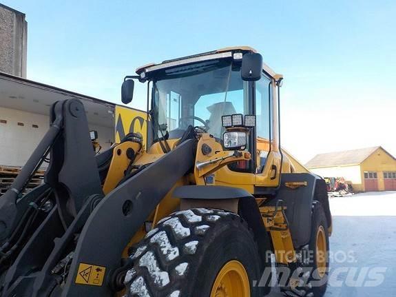 Volvo L-90H لوادر بعجل