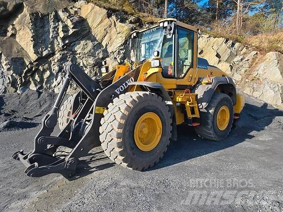 Volvo L110H لوادر بعجل