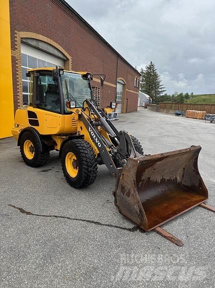 Volvo L20F لوادر بعجل