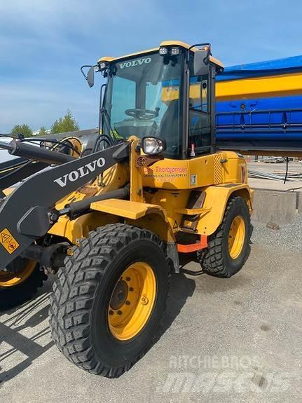 Volvo L35GS لوادر بعجل